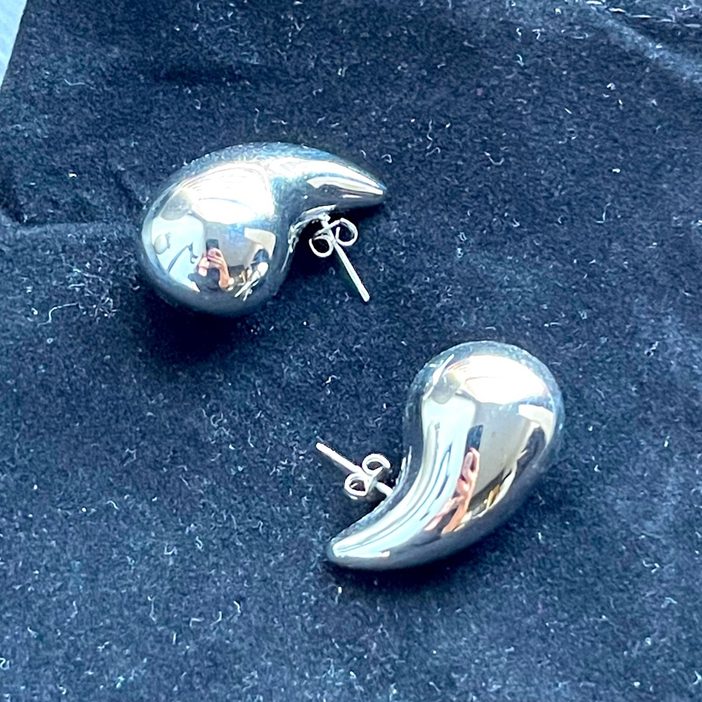 Silver Teardrop Earrings